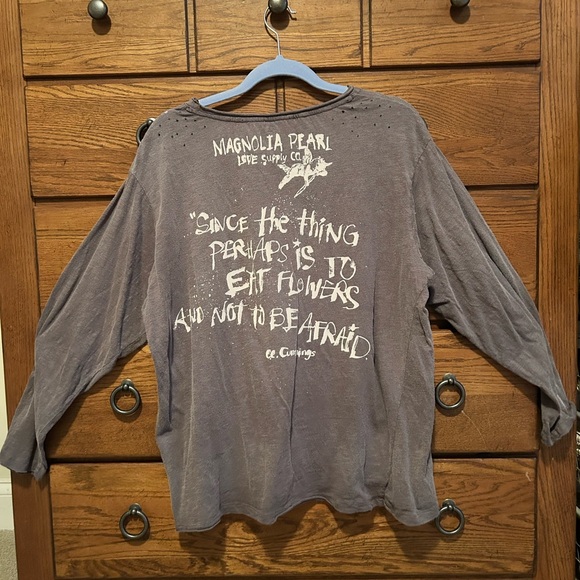 Magnolia Pearl Top 2213 Cosmic Love Viggo Tee - Picture 5 of 10